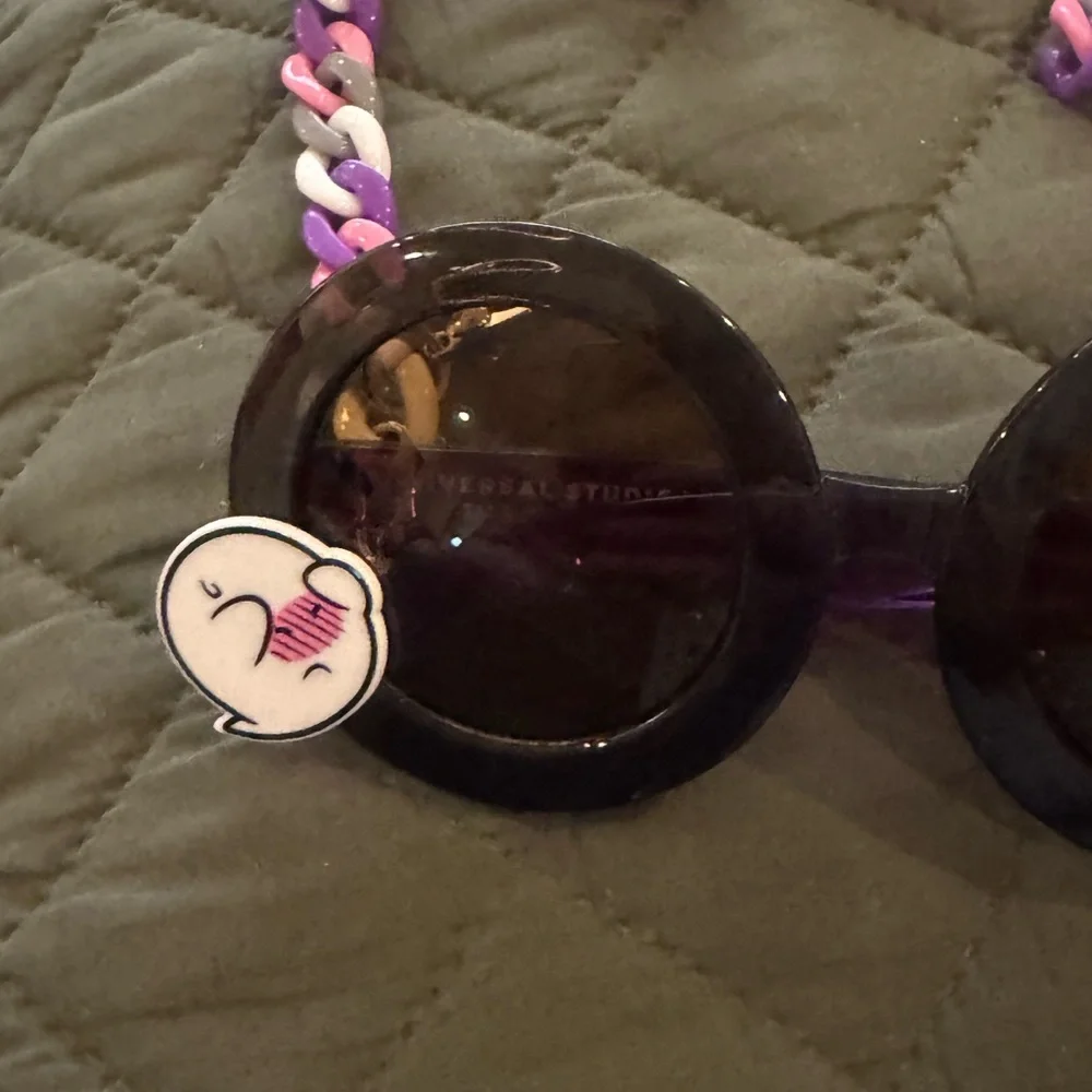 USJ Exclusive Boo Teresa Sunglasses with chain Super Nintendo World japan